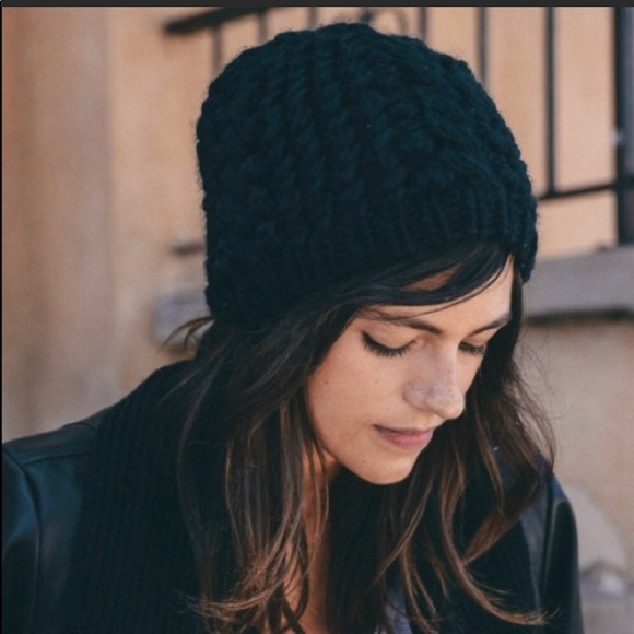 Black Beenie - Picture 1 of 2
